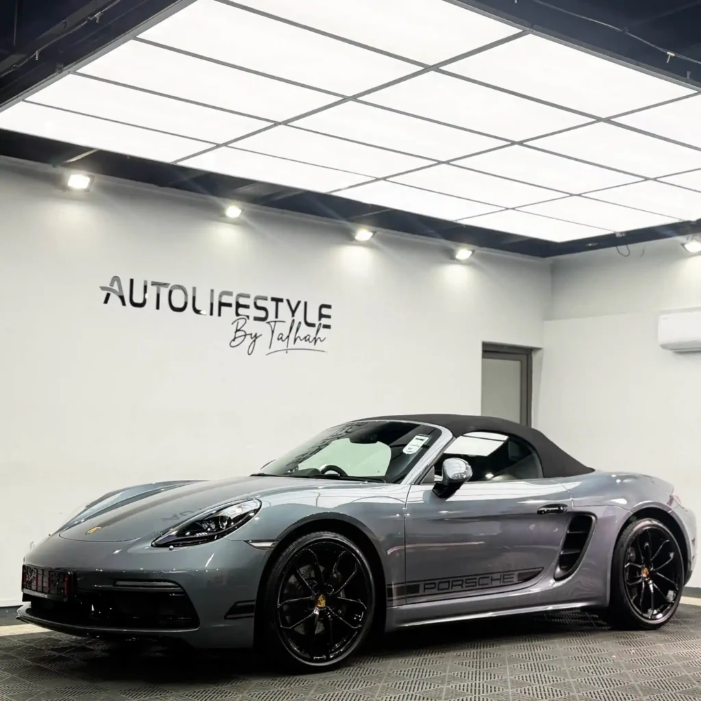 Grey Porsche at AUTOLIFESTYLE by Taltah workshop